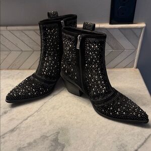 ISNOM Studded Black Women's Ankle Boots